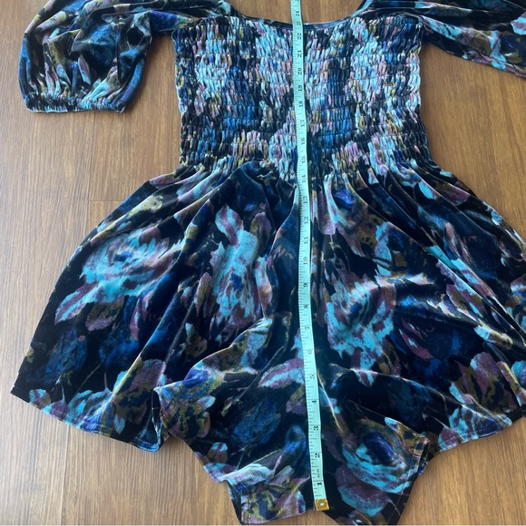 Urban Outfitters Romper Womens Small Velvet Patsy Smoke Black Blue Whimsy Goth - Picture 8 of 13